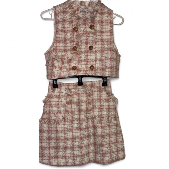 Pink and White Tweed Set 🦢🎀 - Picture 5 of 7